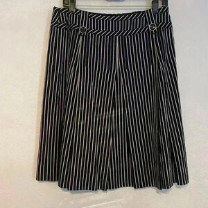 Carlisle Vintage A Line pleated skirt